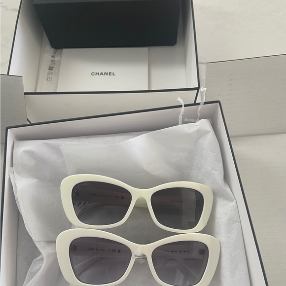 TIPS ON AUTHENTICITY OF GUCCI , CHANEL , VERSACE , ETC SUNGLASSES - Picture 7 of 16